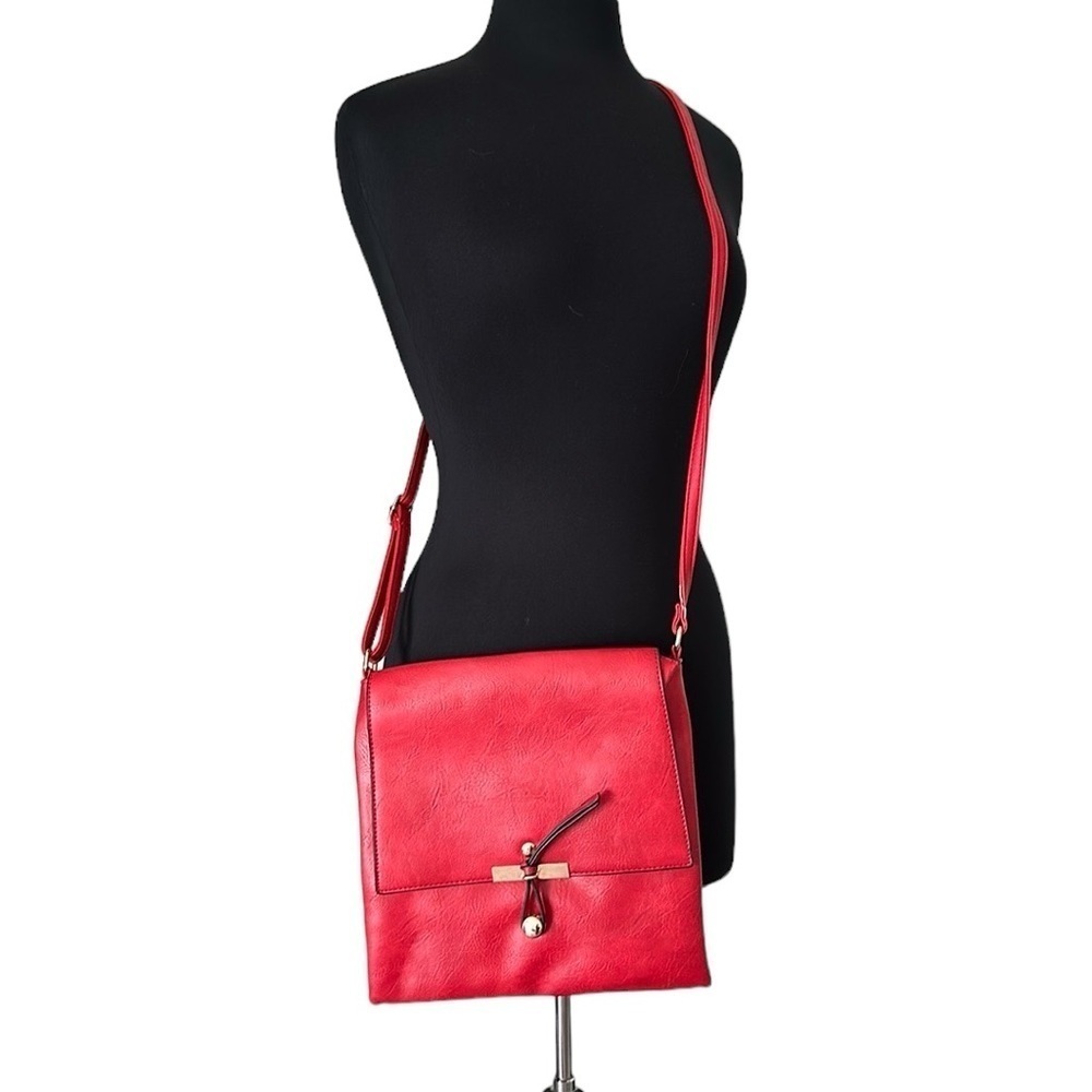 Red square Crossbody bag